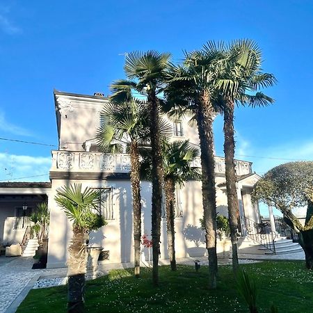 ברשלו B&B Stazione Don Camillo מראה חיצוני תמונה