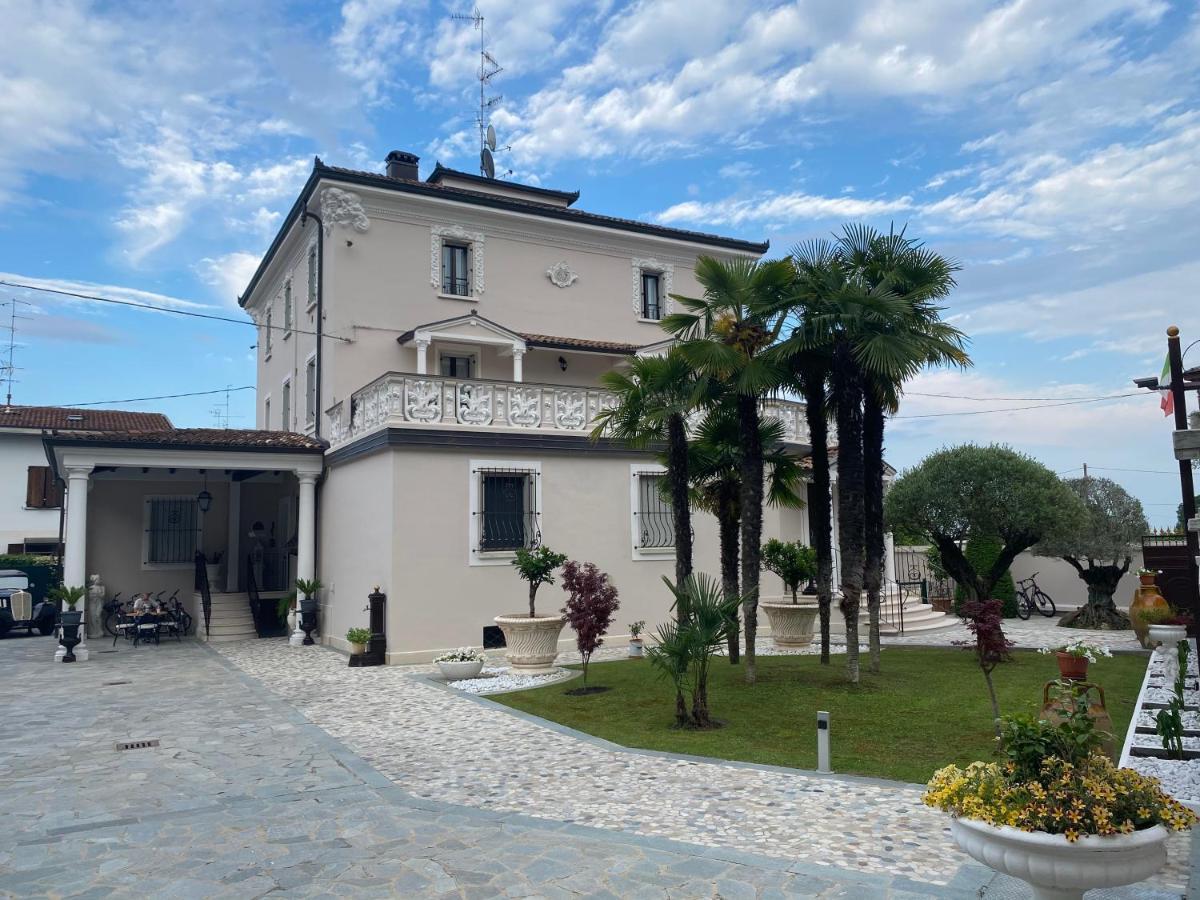 ברשלו B&B Stazione Don Camillo מראה חיצוני תמונה
