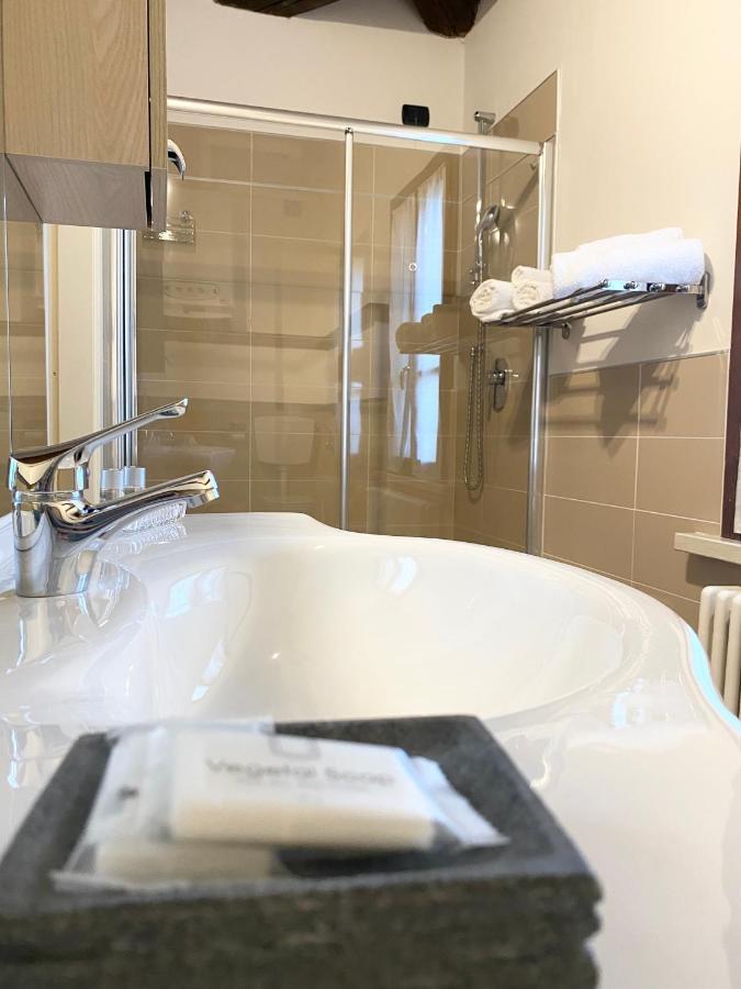 ברשלו B&B Stazione Don Camillo מראה חיצוני תמונה