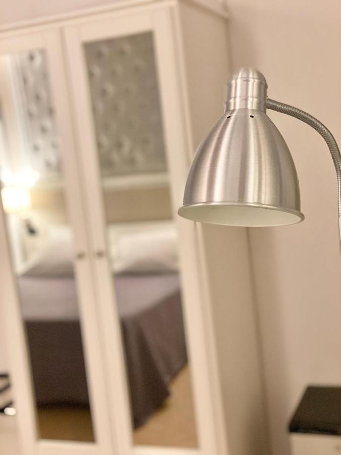 ברשלו B&B Stazione Don Camillo מראה חיצוני תמונה