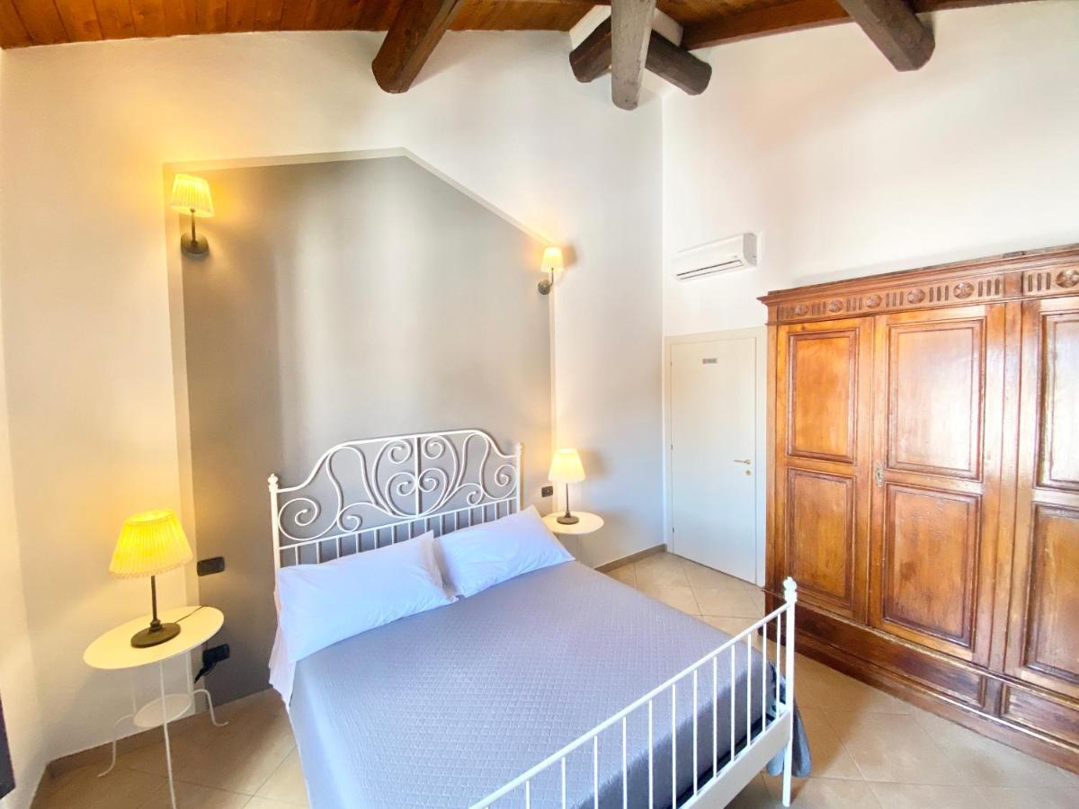 ברשלו B&B Stazione Don Camillo מראה חיצוני תמונה